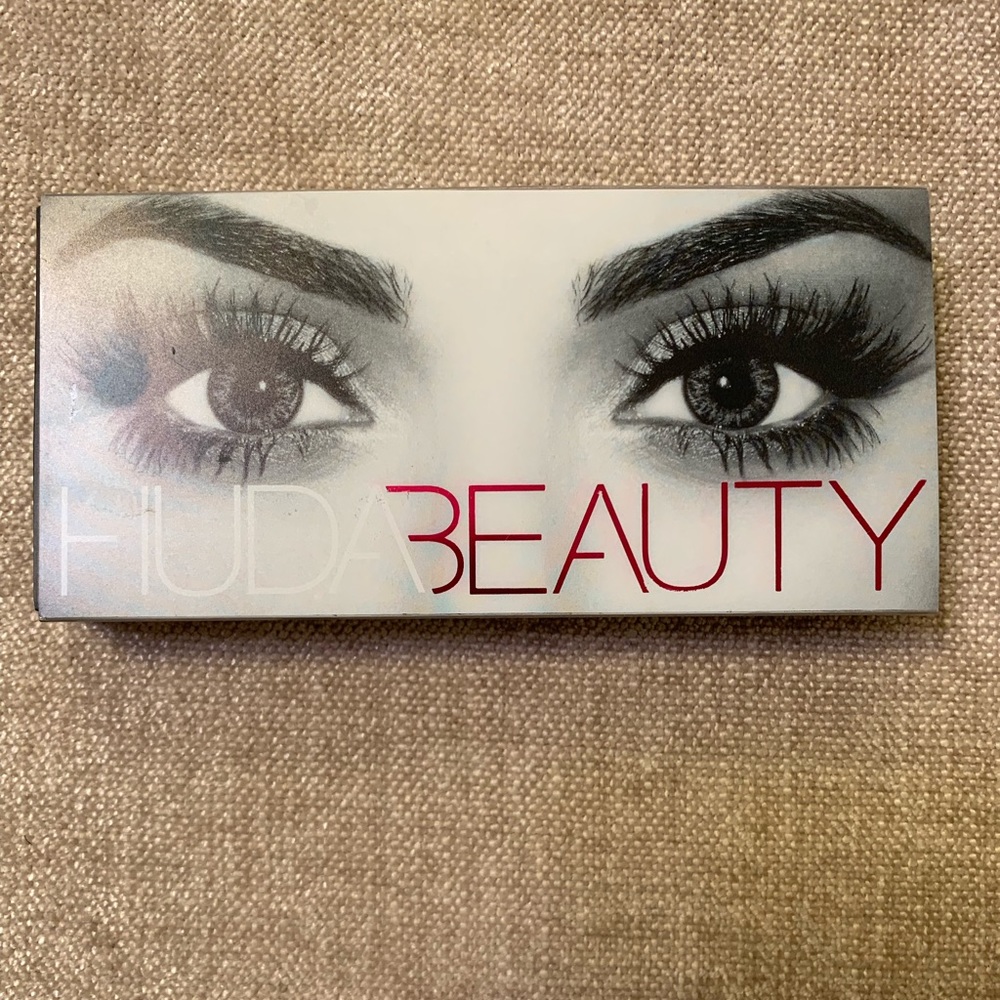 Huda Beauty Lashes